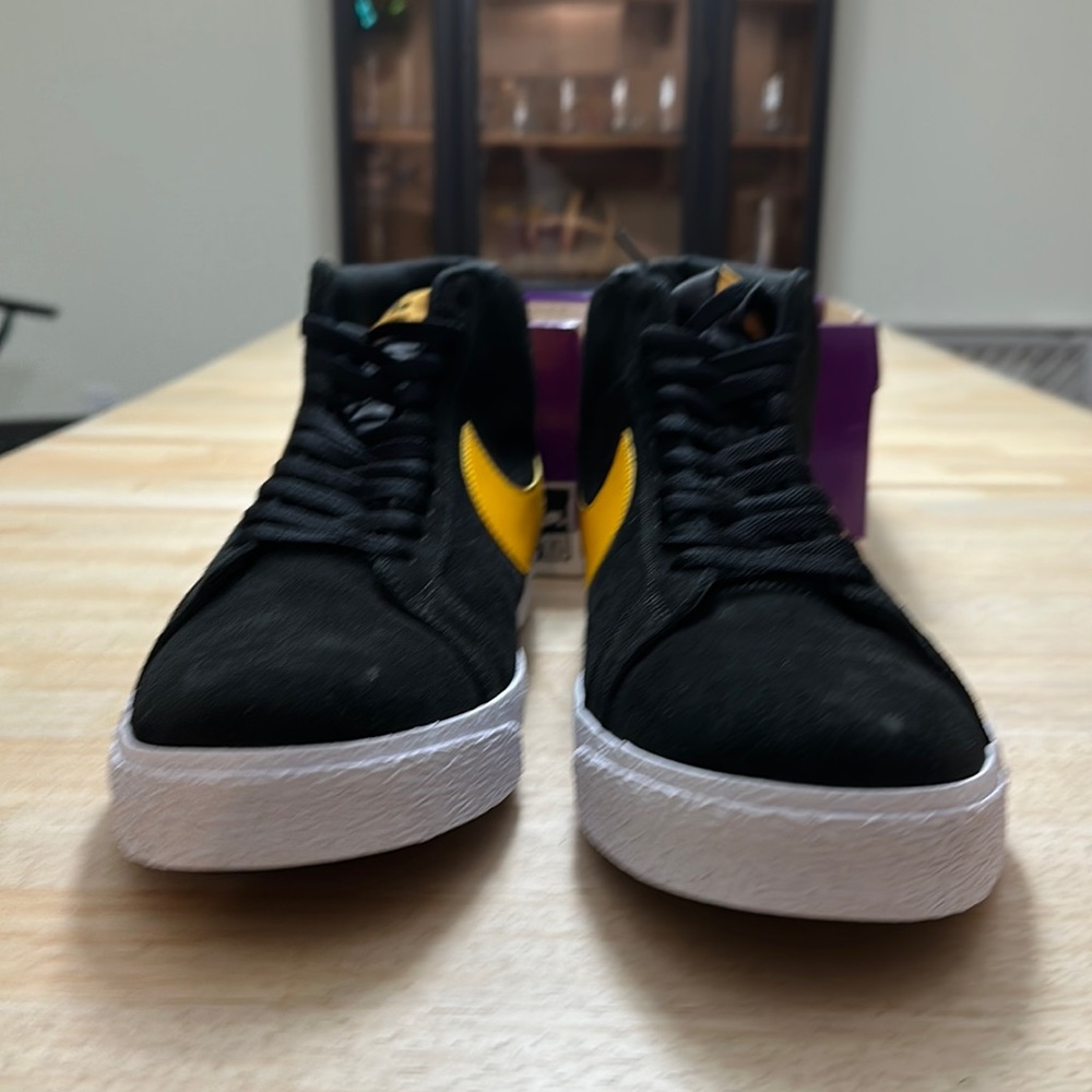 Nike SB Zoom Blazer Mid